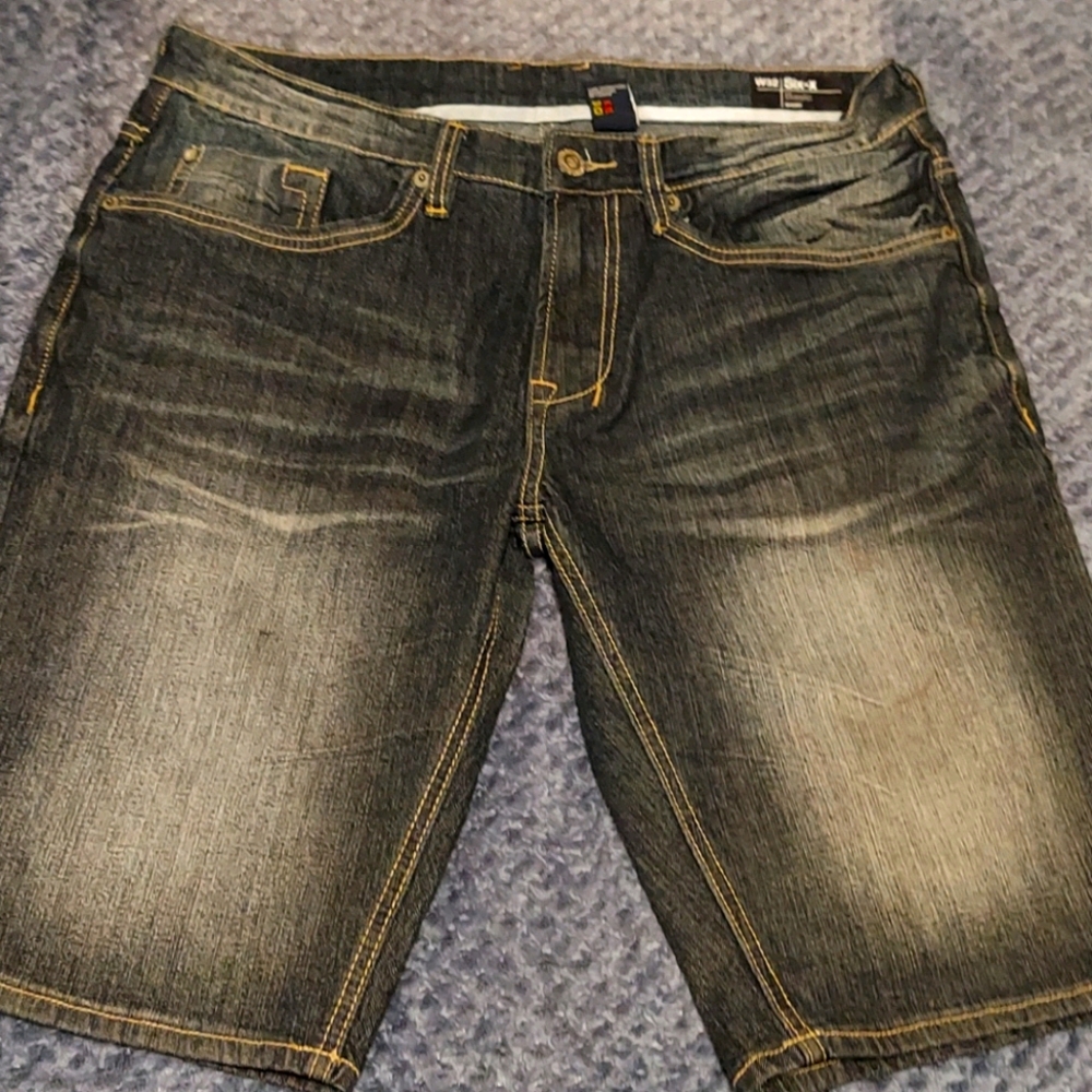 Buffalo David Bitton Six X Basic Short